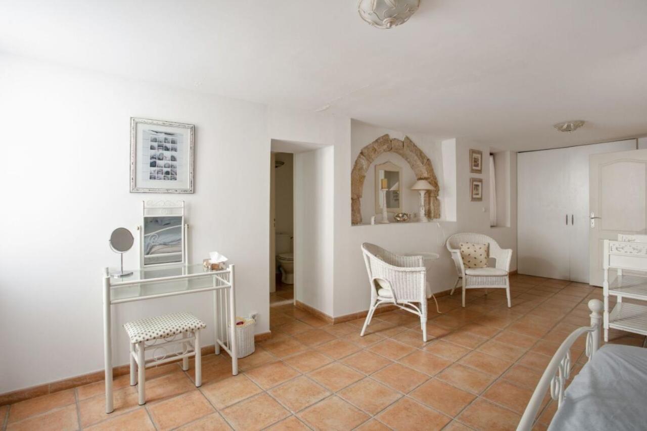 Charming And Quaint 2-Bed House In Marseillan Villa Exterior photo
